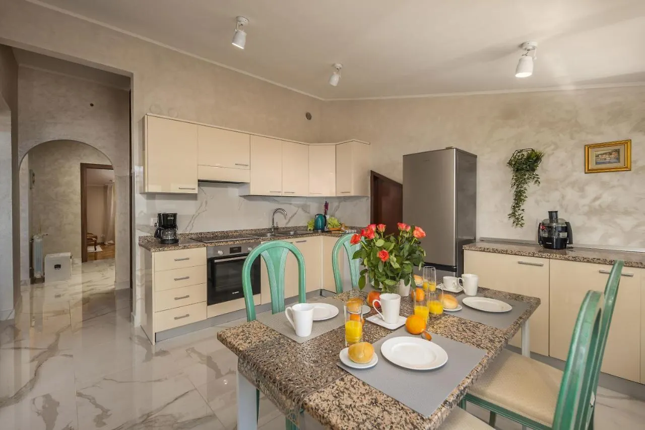 Villa Adriatic, Apartment Enio With Swimming Pool, Panoramic Sew View, Free Parking Icici Croatia